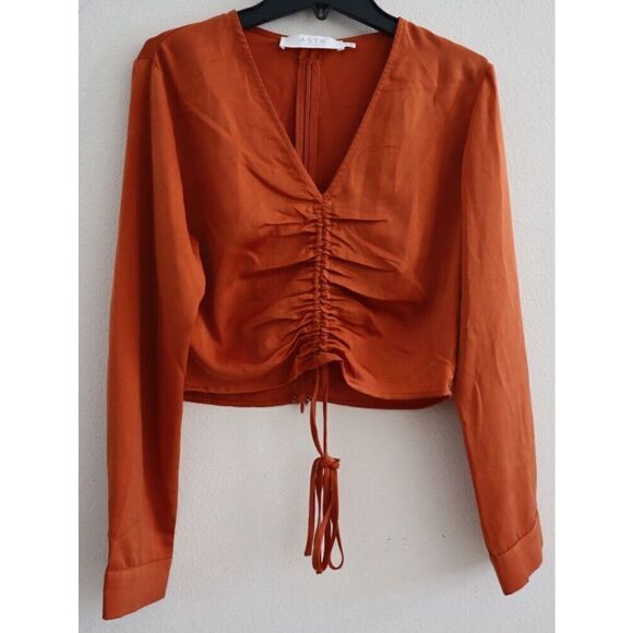 ASTR the Label AT17128003 Women Sz XS Rust V-Neck L/S Cinched Front Crop Top - Picture 1 of 7